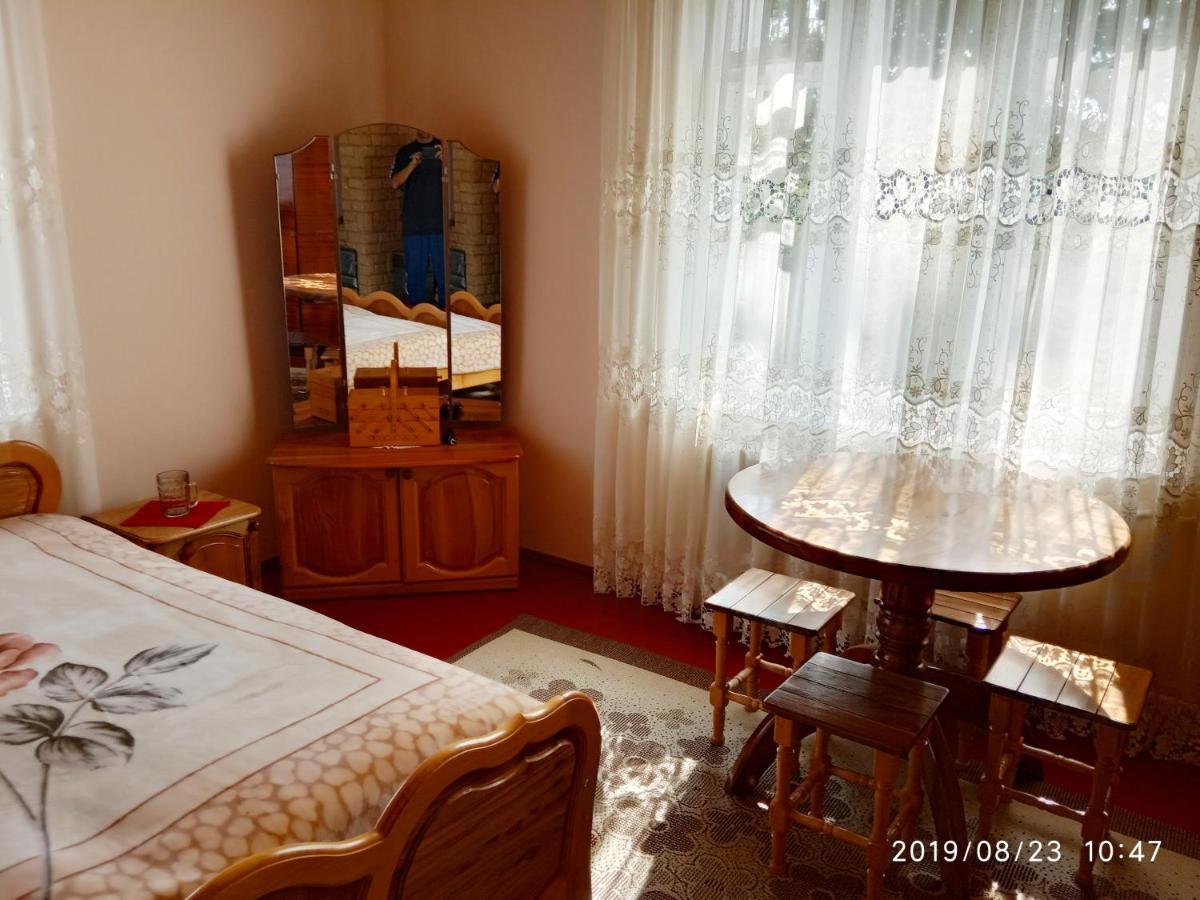 Bat'Kivska Hata Stari Kuty Dış mekan fotoğraf